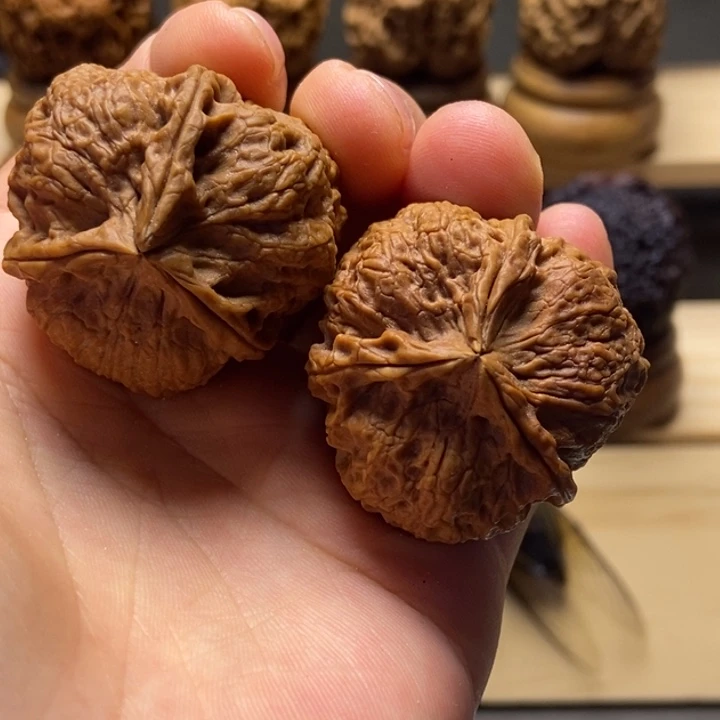 把件文玩核桃龙骨三棱