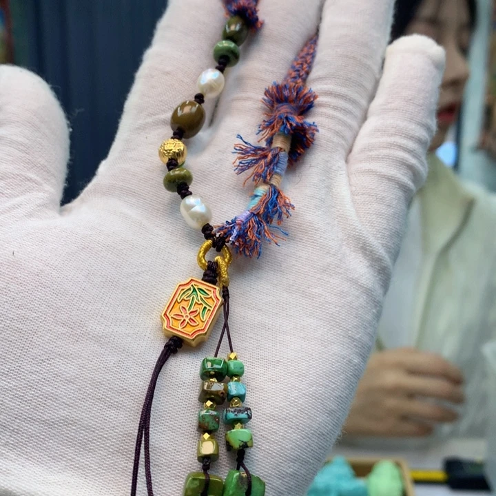 绿松石未镶嵌配饰