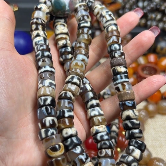 玛瑙/玉髓未镶嵌颈饰咆***葵