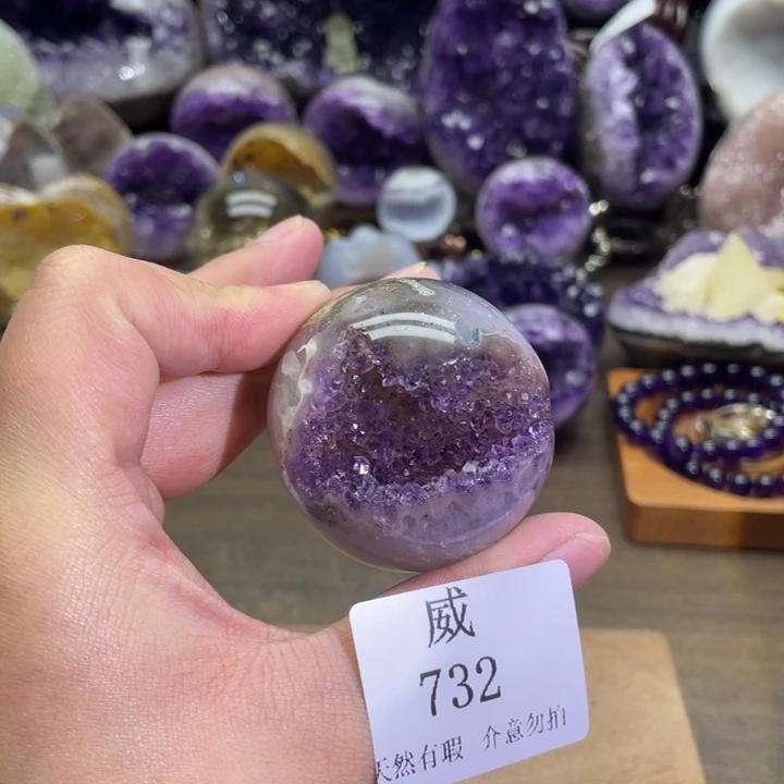 未镶嵌水晶珠宝半成品