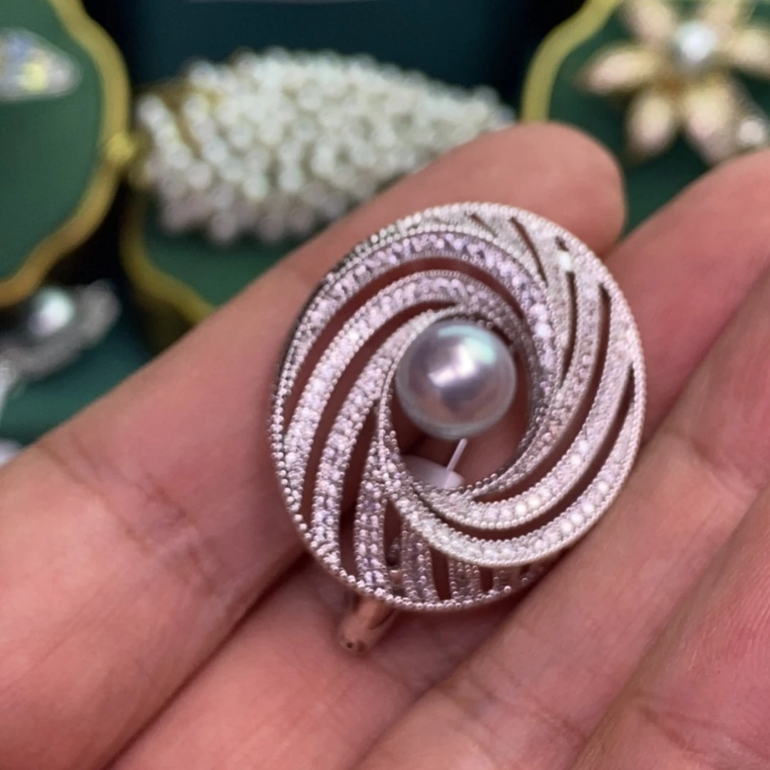 未镶嵌胸饰海水珍珠