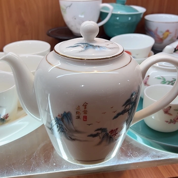 陶瓷茶壶哈哈哈哈哈