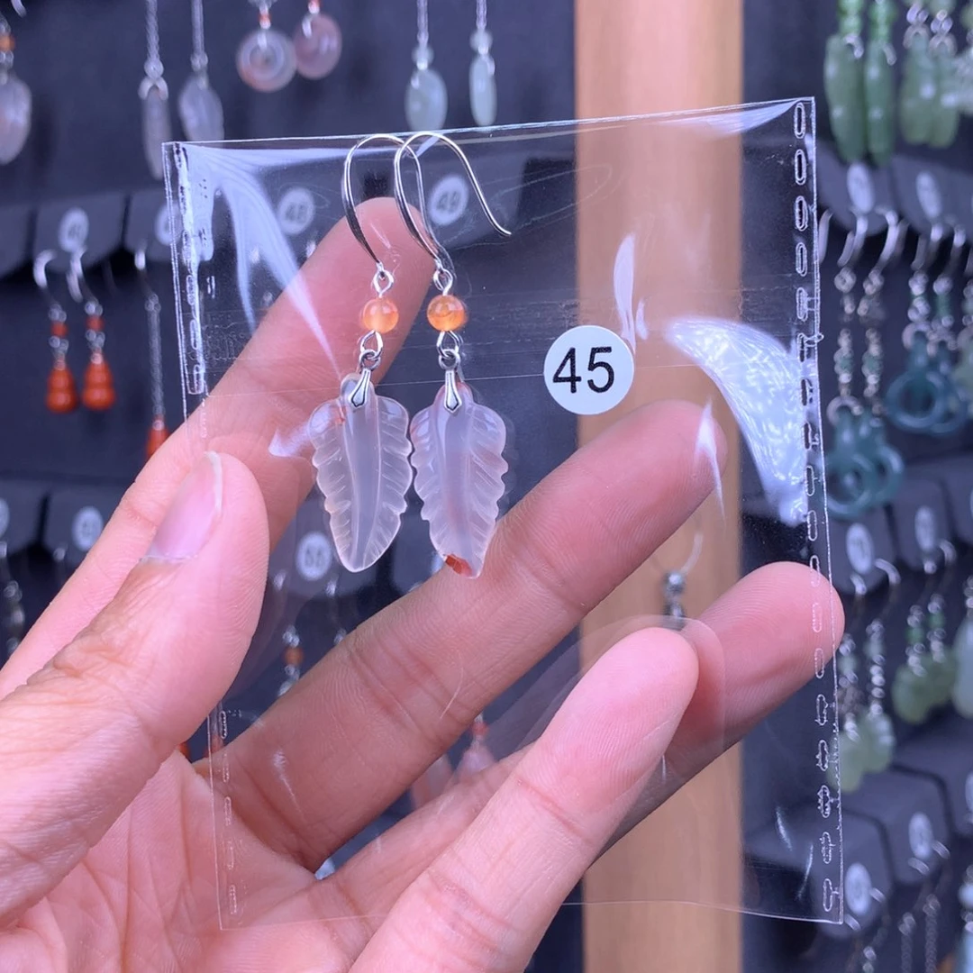 南红玛瑙耳饰银S925镶嵌不*道