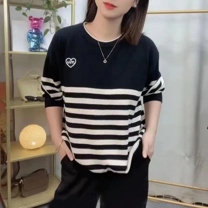 2025时尚休闲百搭宽松上衣女经典条纹针织衫长袖女打底衫