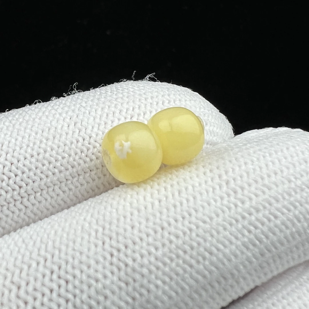 M6709天然俄料蜜蜡 白蜡老型对珠7.3mm 支持鉴定假一罚四
