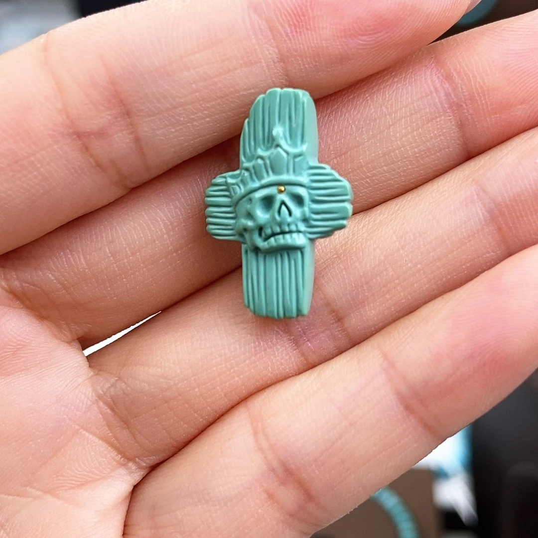 未镶嵌绿松石珠宝奇石