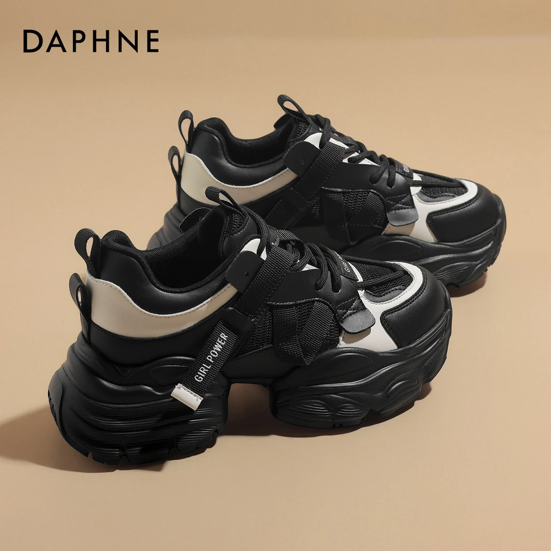 达芙妮黑色老爹鞋女士复古2025爆款欧若轻机能超火厚底休闲运动鞋