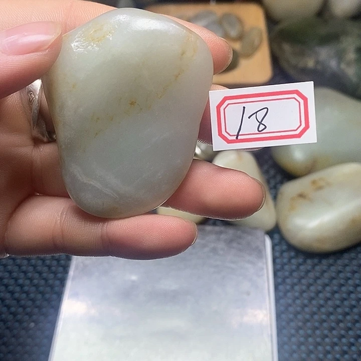 未镶嵌和田玉挂件18
