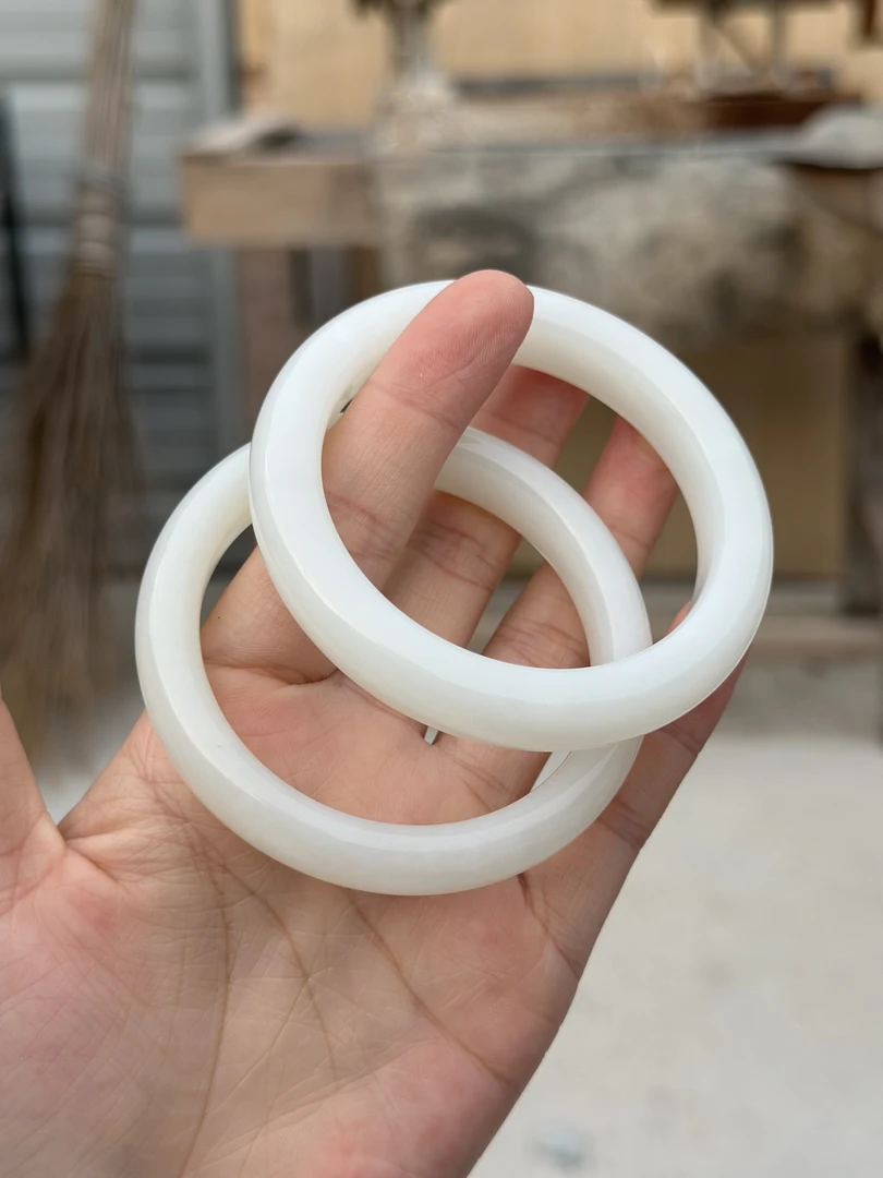 新疆且末金山白手镯多样性发一