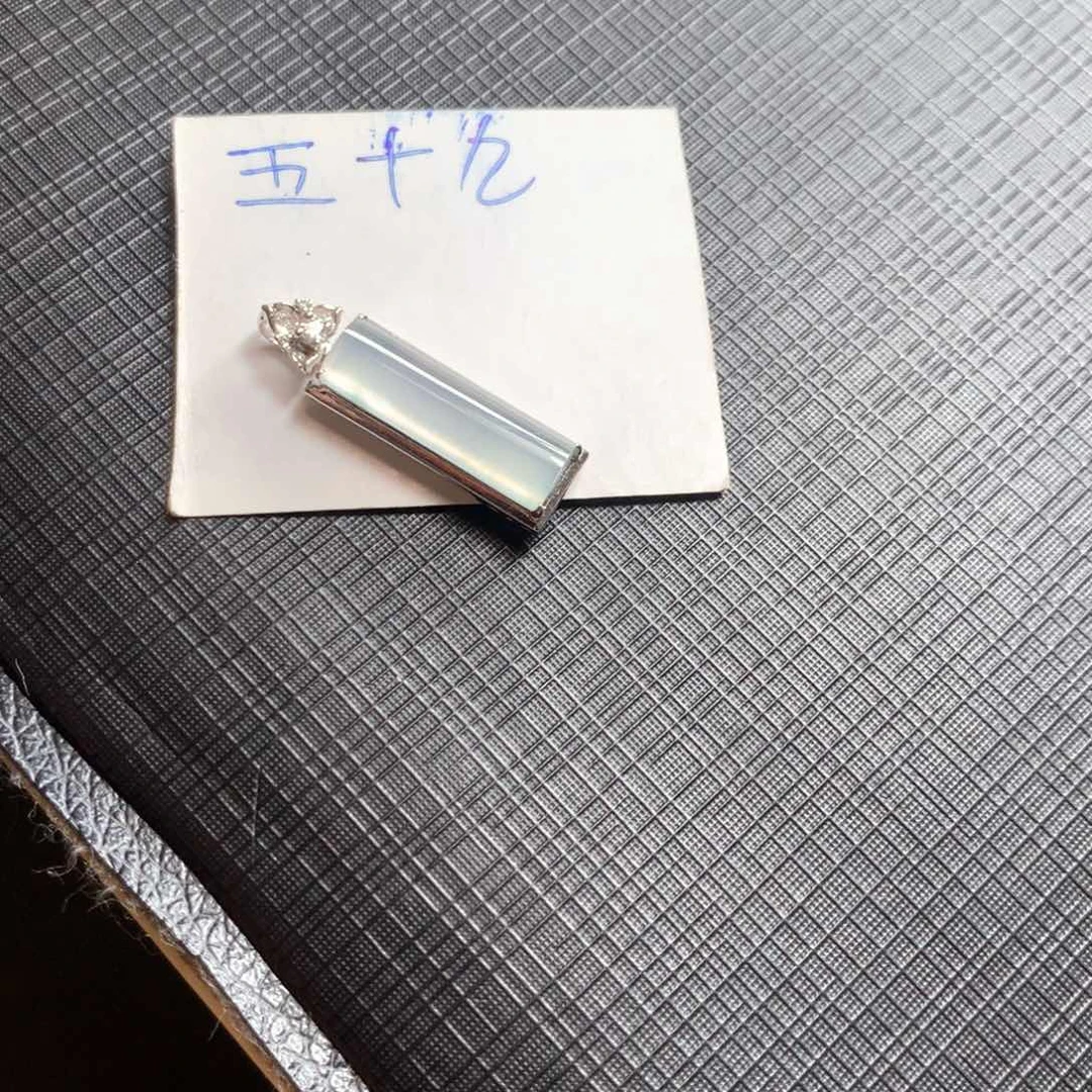 颈饰18K金镶嵌翡翠翡翠