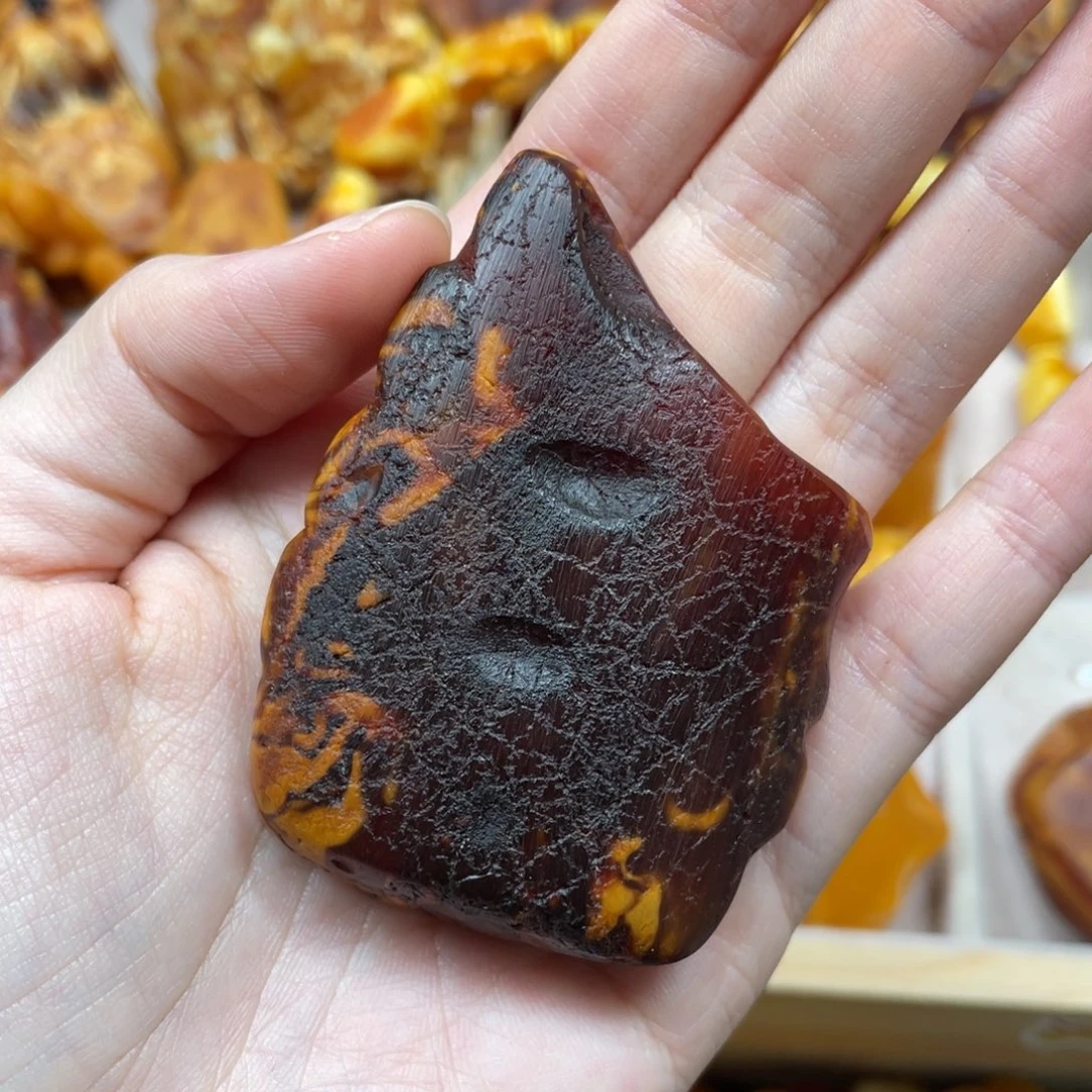 琥珀珠宝奇石未镶嵌
