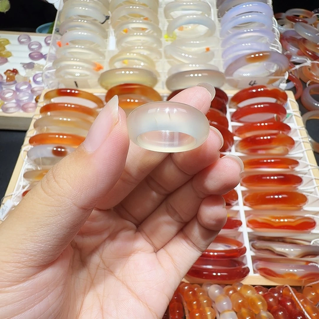 未镶嵌戒圈玛瑙/玉髓