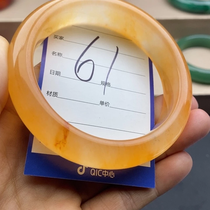 石英质玉未镶嵌手镯