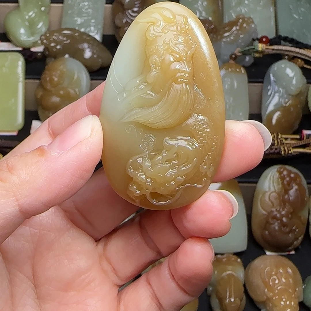 盖***哥和田玉未镶嵌颈饰