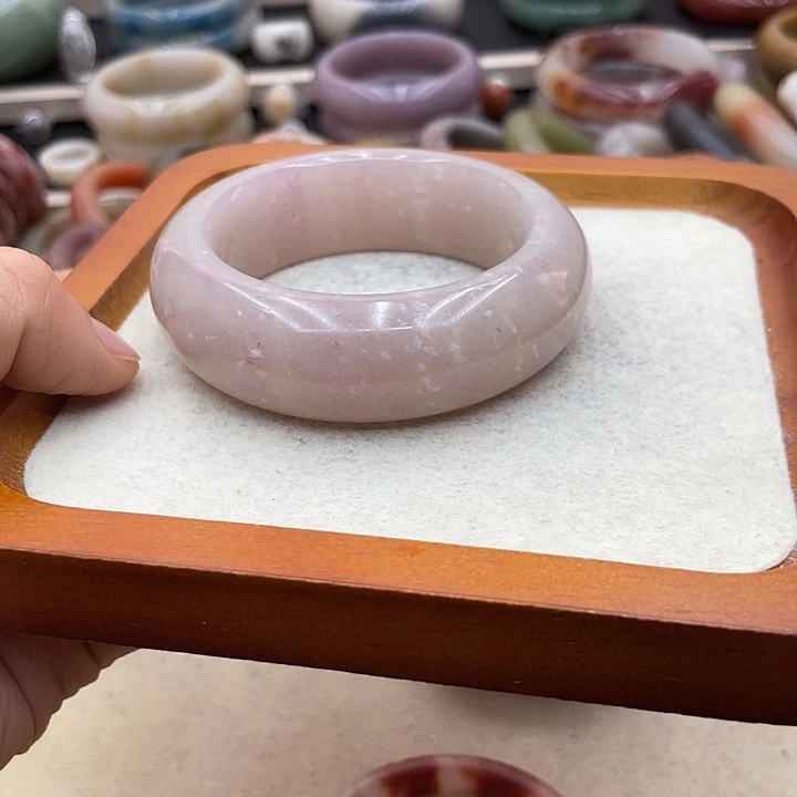 石英质玉圈口54未镶嵌冉*