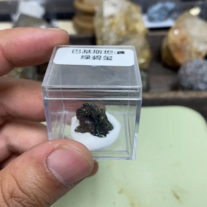 水晶水晶柱未镶嵌?****冷