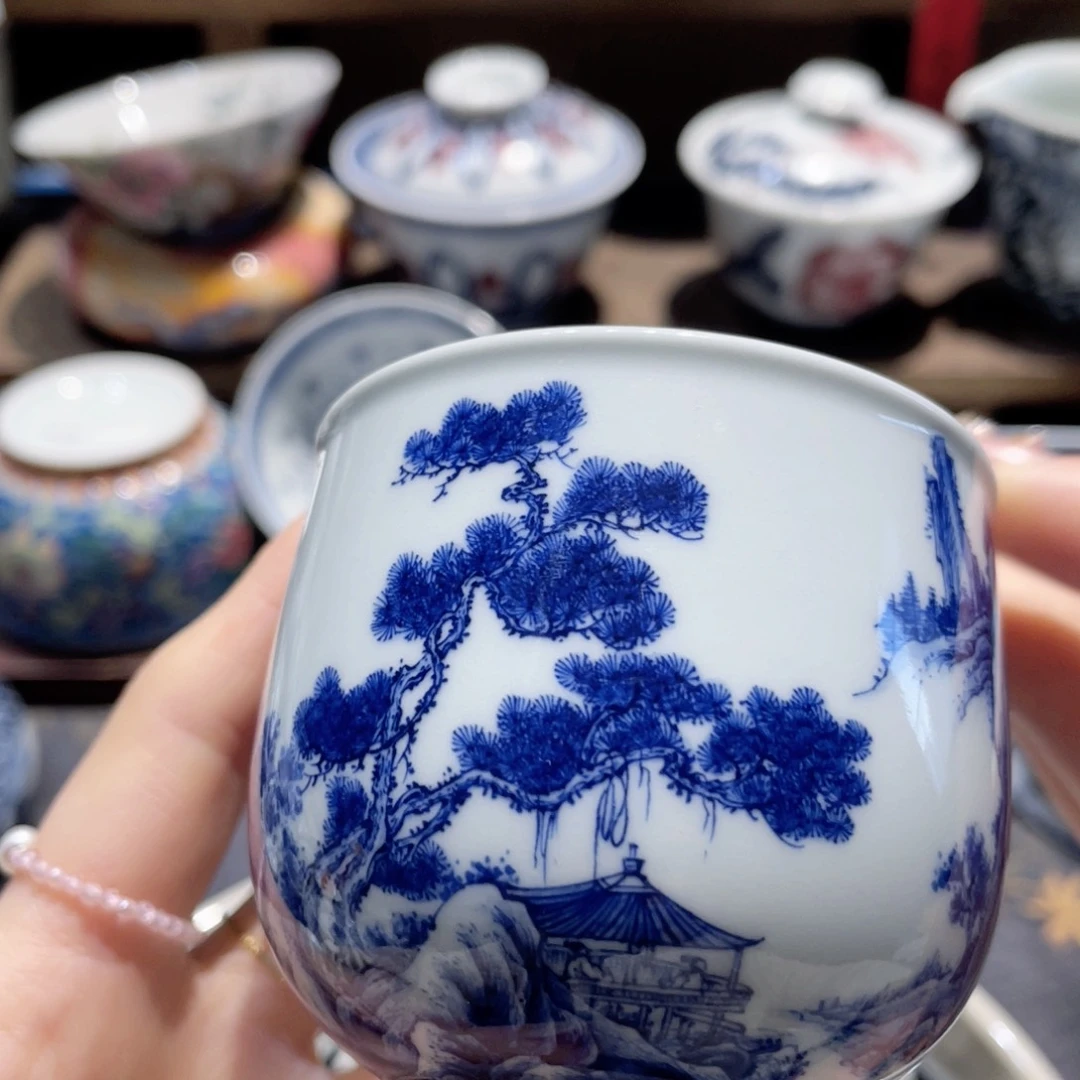 杯小*莓健健康康平平安安