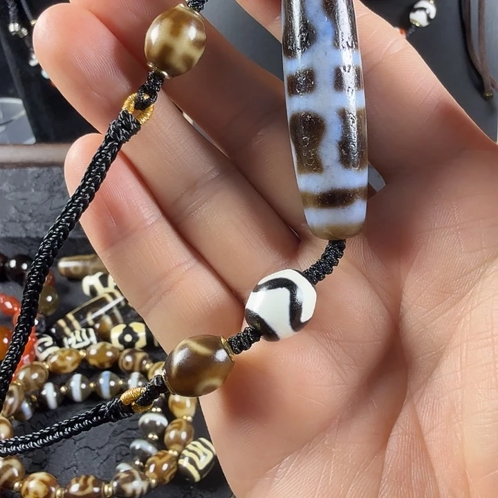 玛瑙/玉髓（覆膜）吊坠(赠链)未镶嵌