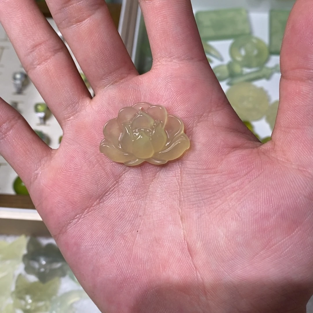 未镶嵌岫玉吊坠(不含链)