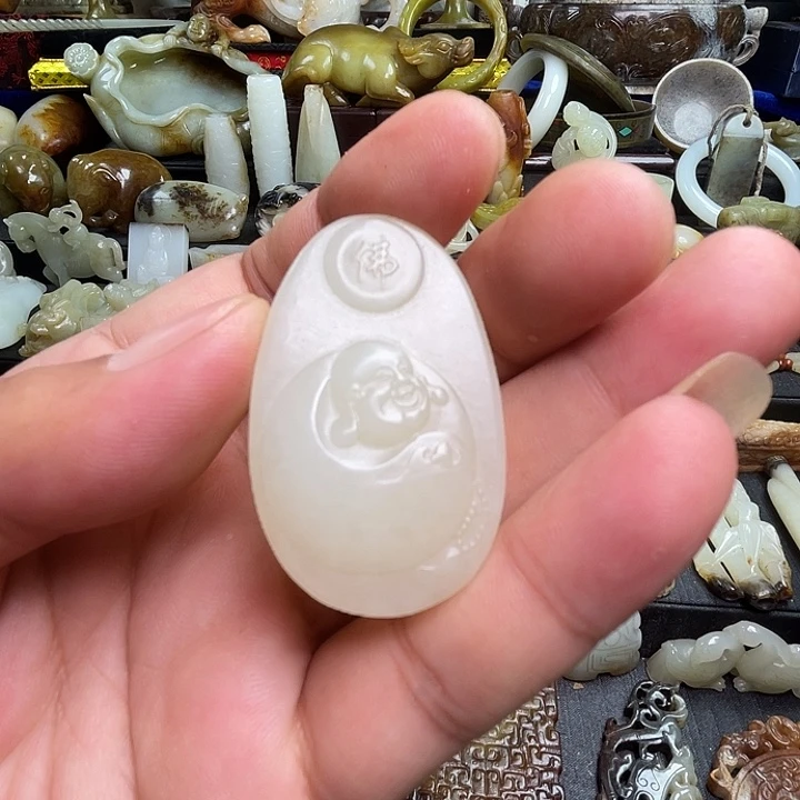 颈饰未镶嵌和田玉