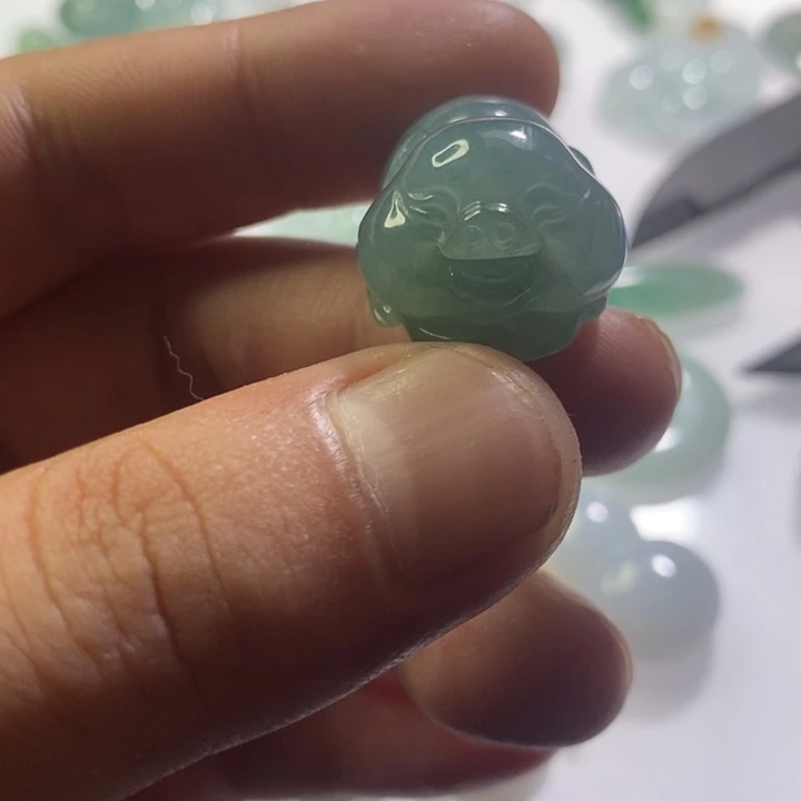 兰***颈饰未镶嵌翡翠11
