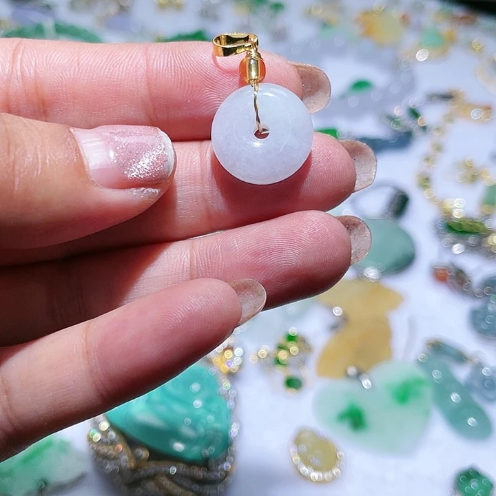 翡翠14K金镶嵌颈饰