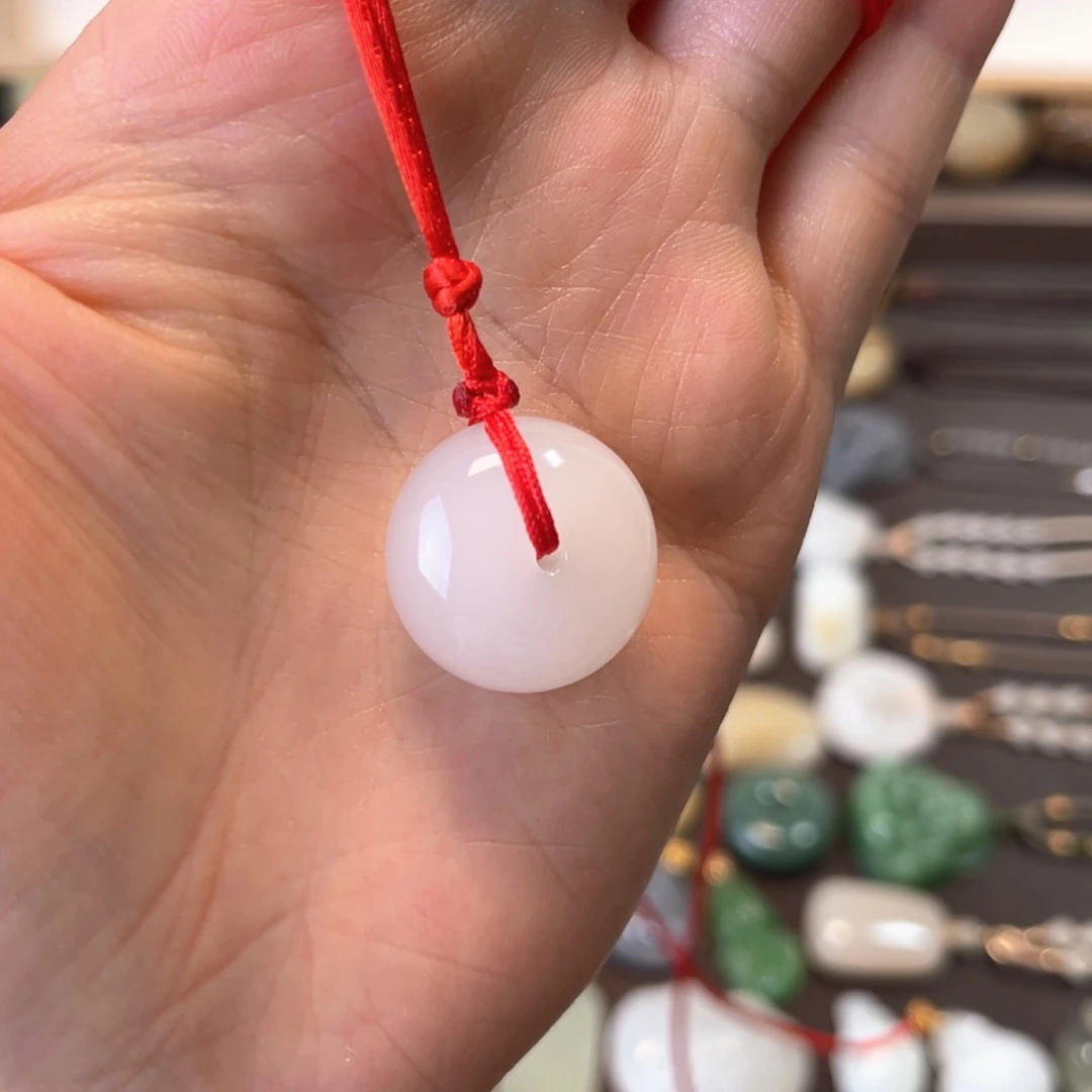 和田玉未镶嵌颈饰厚装白玉平安扣