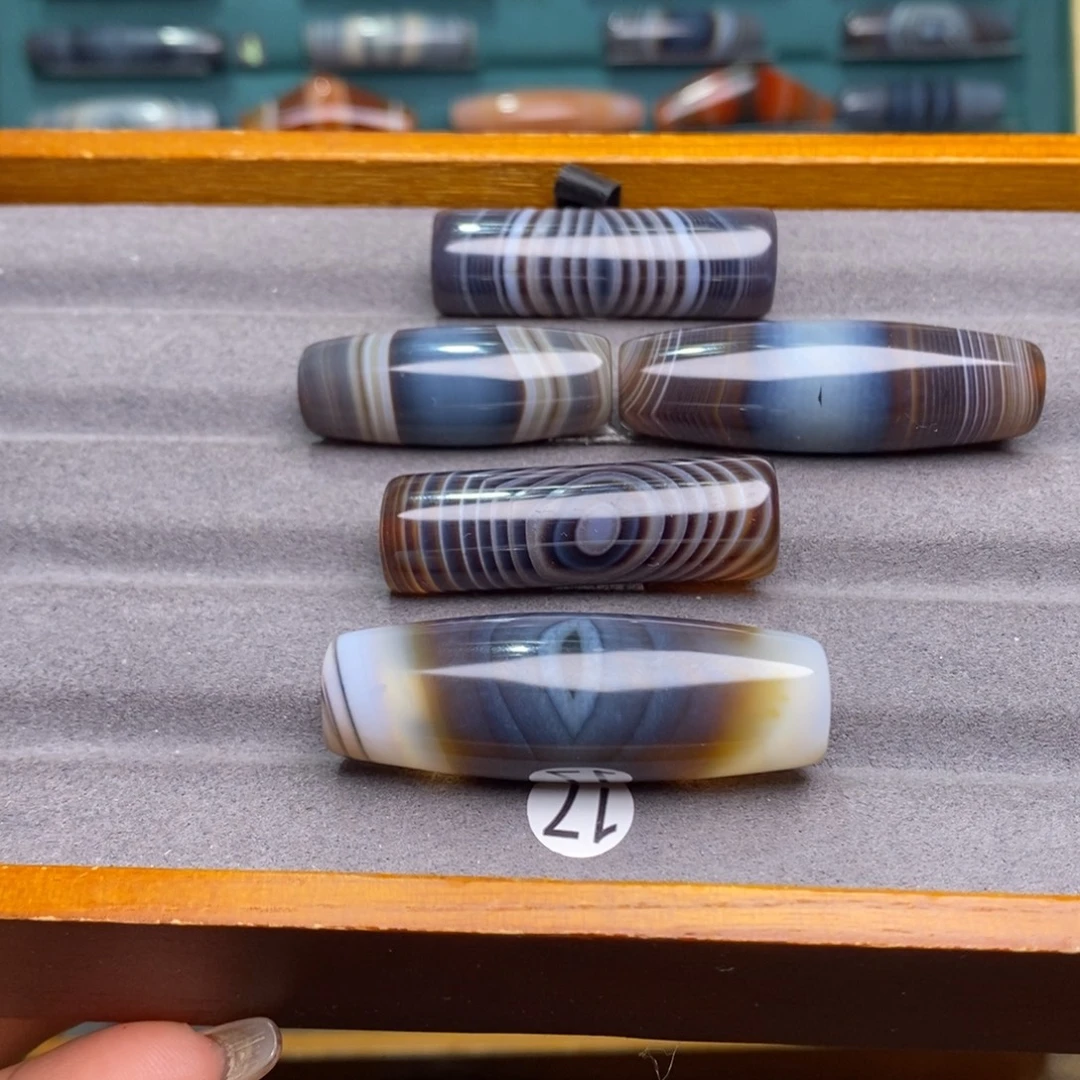 上***）玛瑙/玉髓未镶嵌珠宝半成品