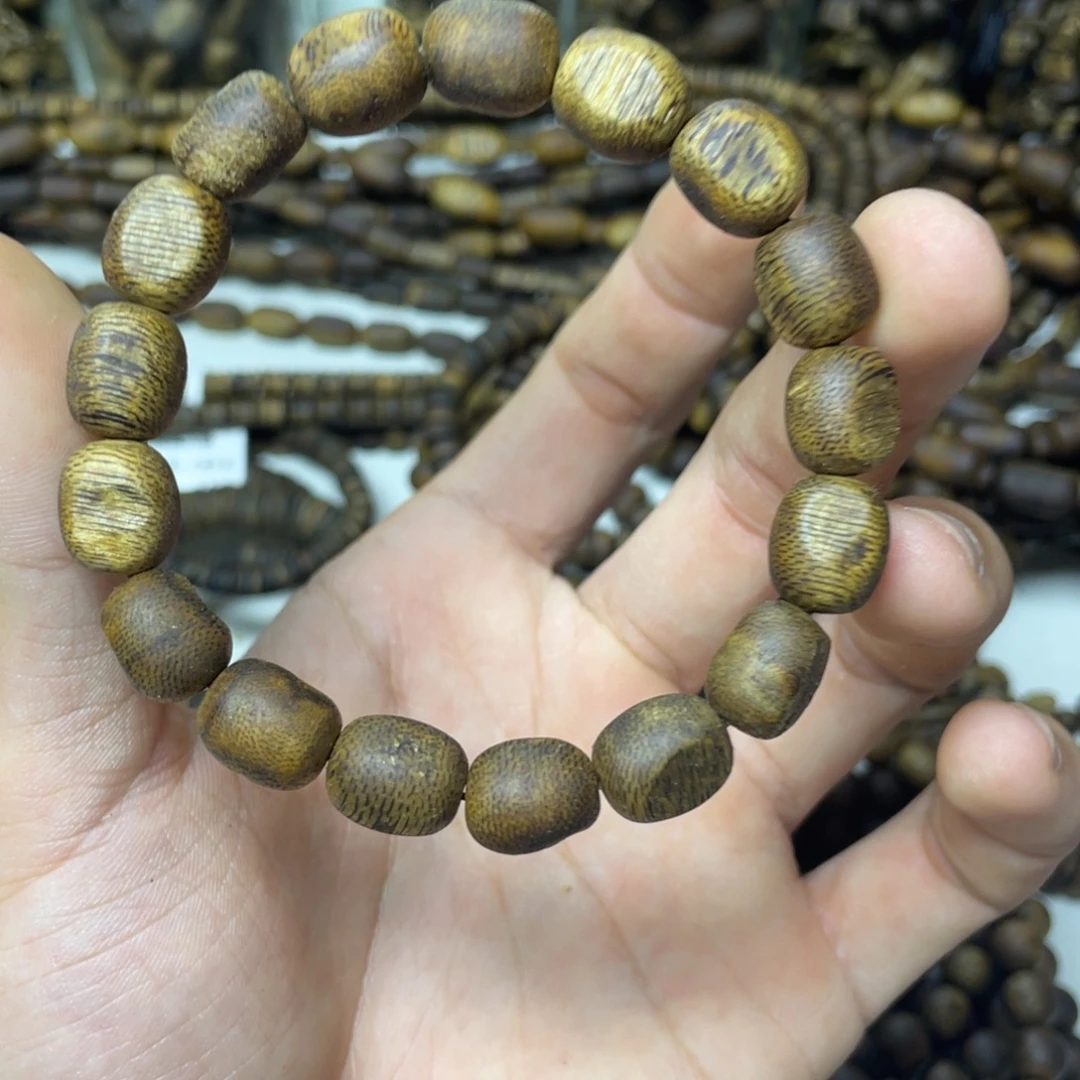 沉香碎屑沉香+6克加1.0留疤