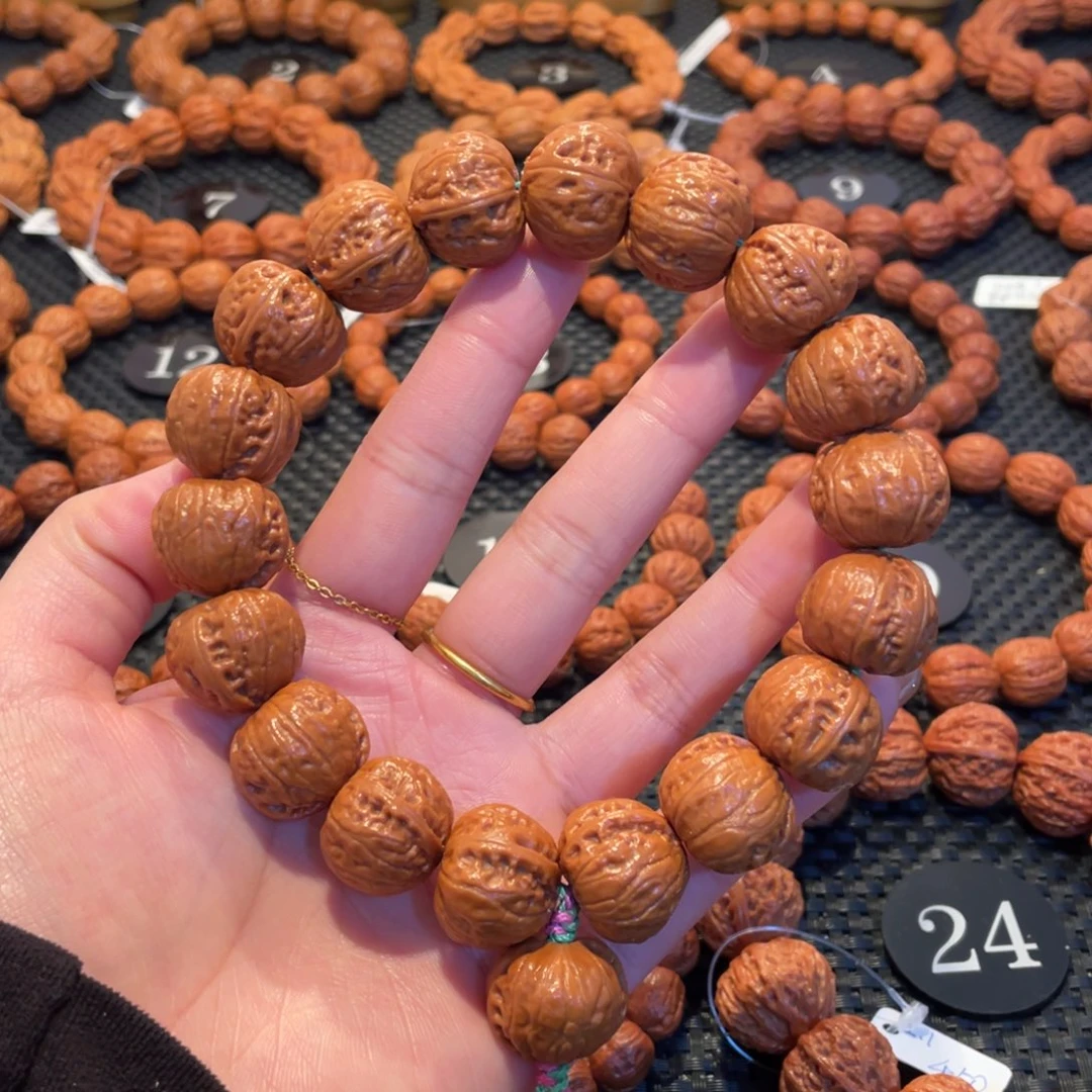 文玩核桃手串元宝手持