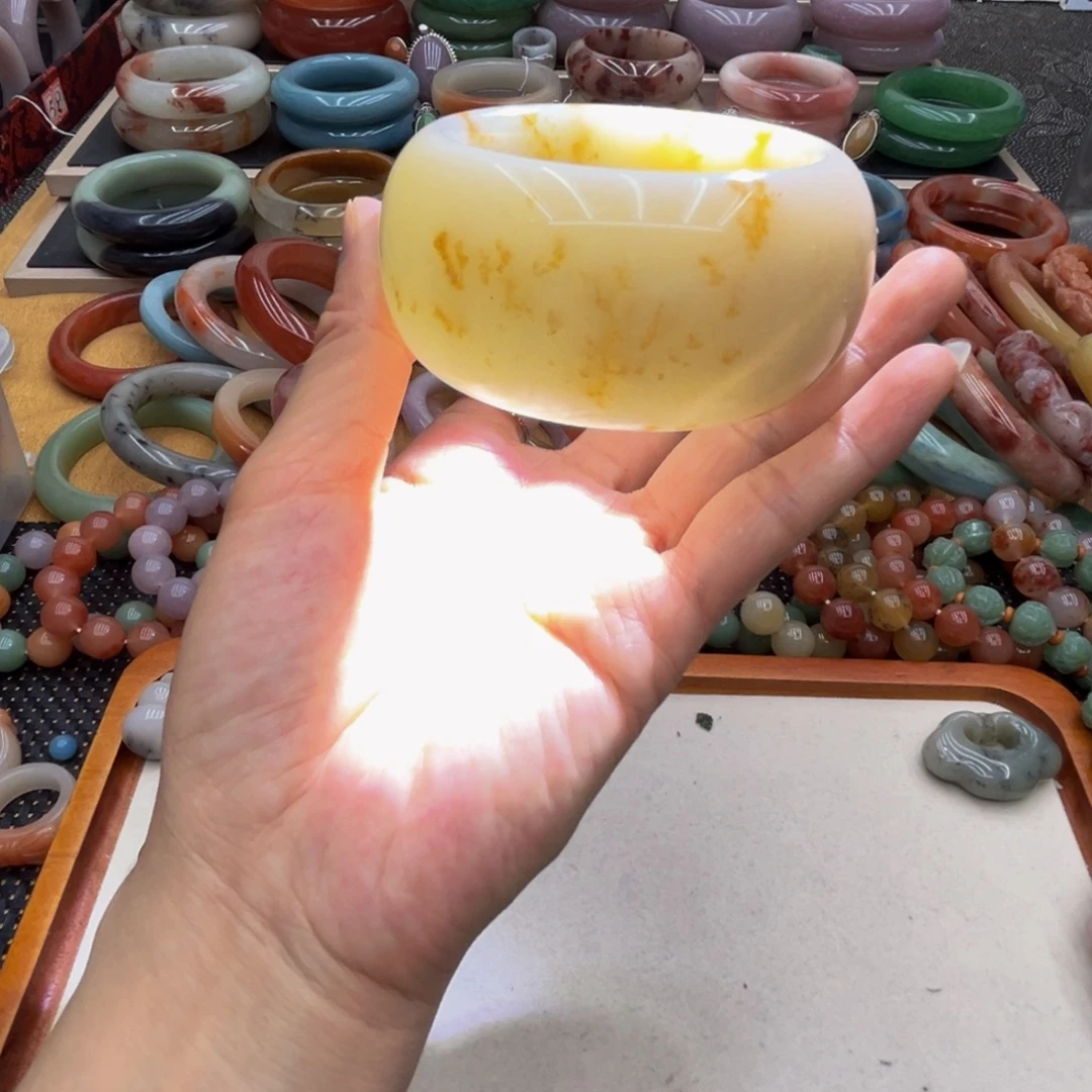 石英质玉未镶嵌圈口56