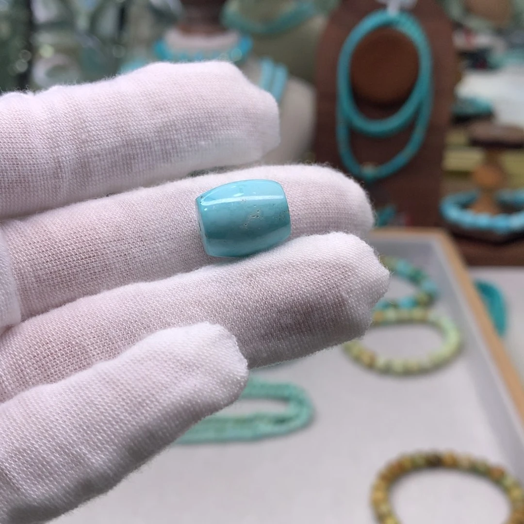 绿松石配饰未镶嵌