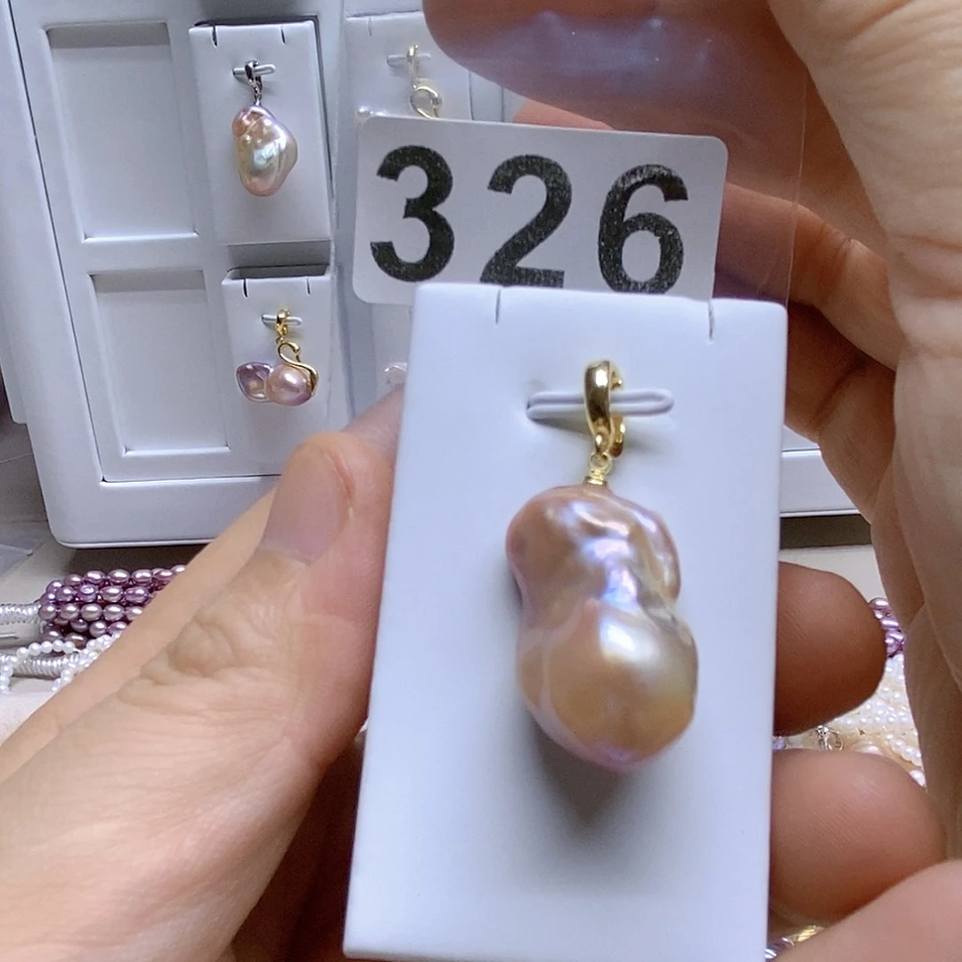 颈饰未镶嵌淡水珍珠