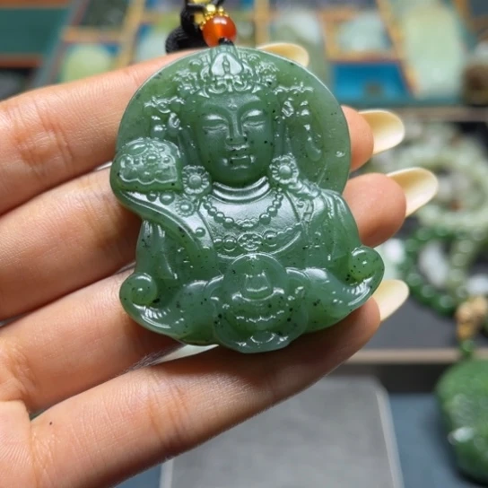 和田玉未镶嵌颈饰