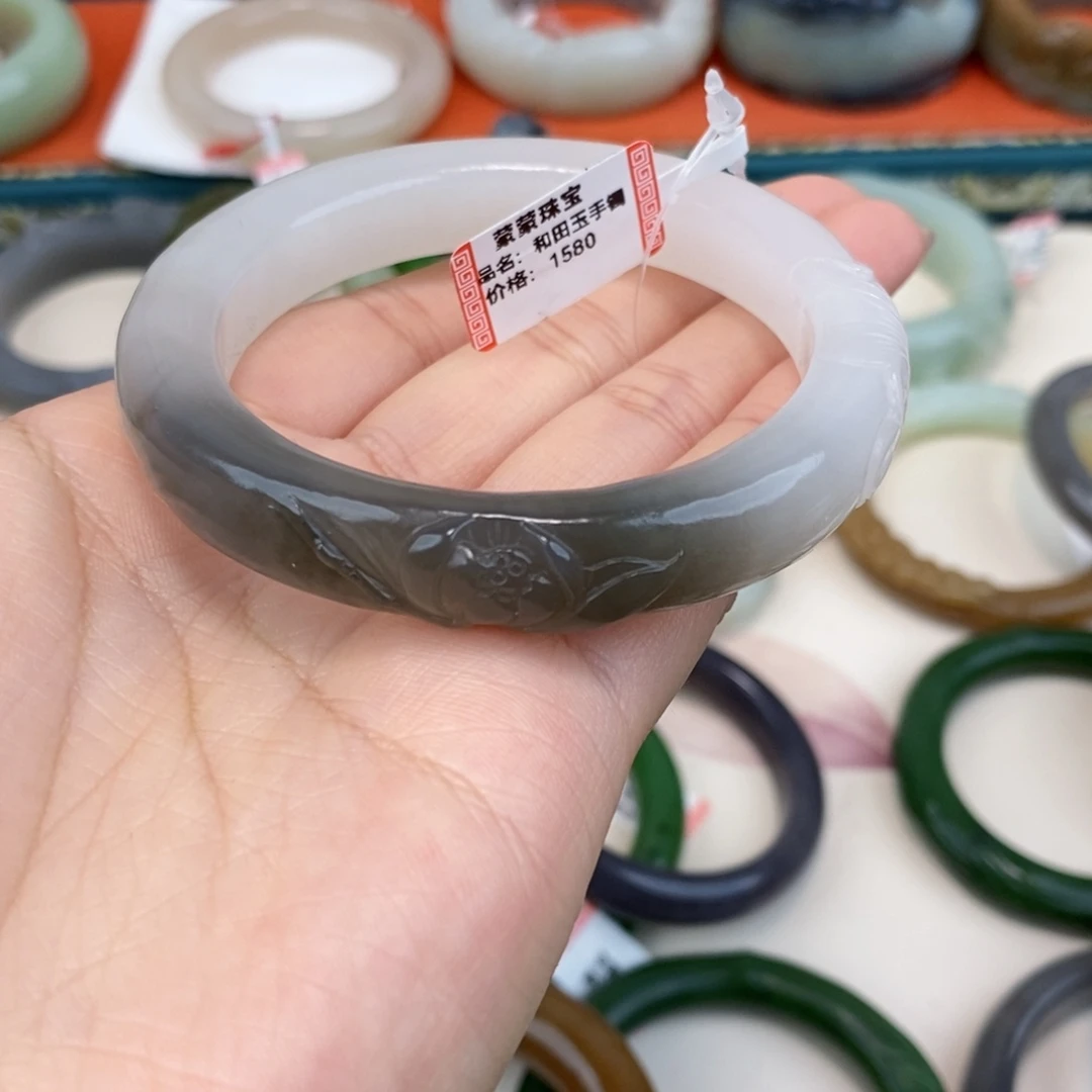 我***i和田玉未镶嵌手镯冰底紫白手镯57#