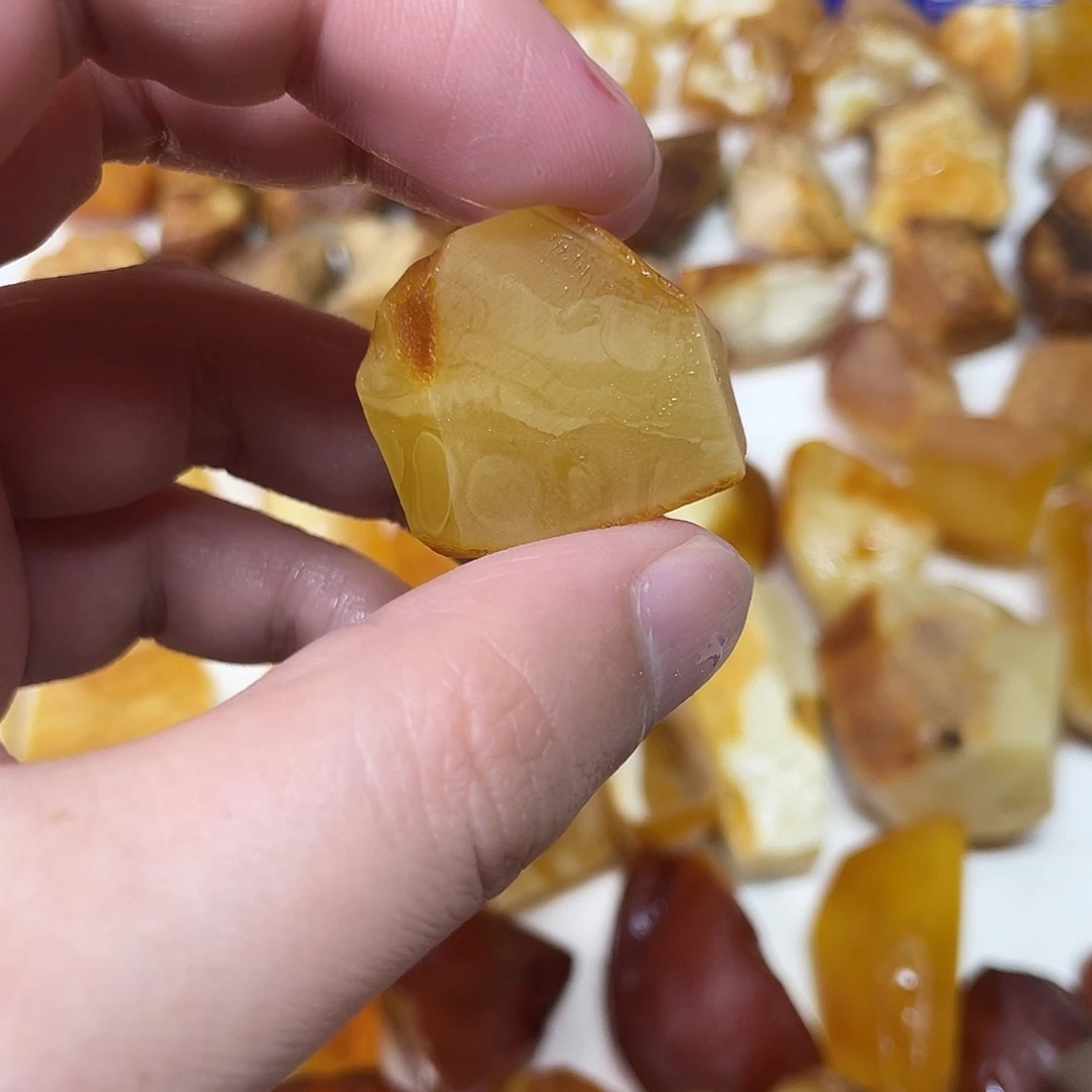 定制琥珀未镶嵌原矿琥珀