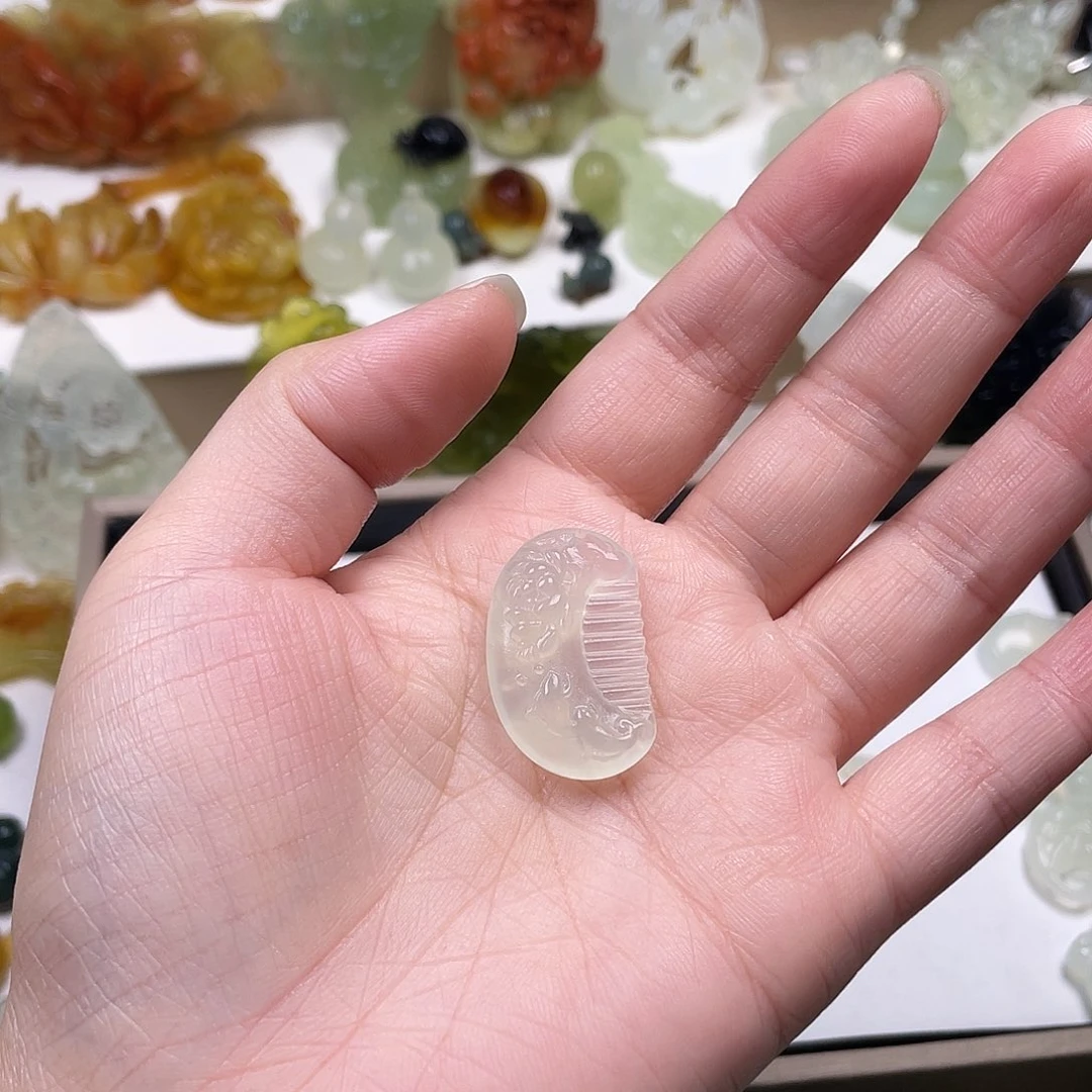 玄***归蛇纹石玉未镶嵌颈饰
