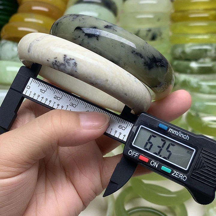 合金蛇纹石玉手链