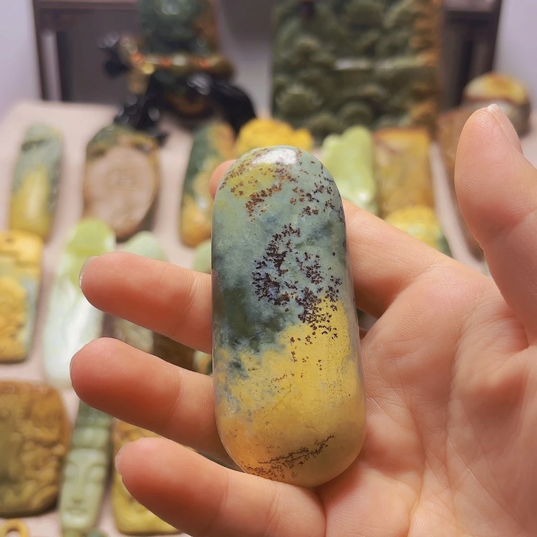 岫岩河磨玉（透闪石质玉）未镶嵌挂件