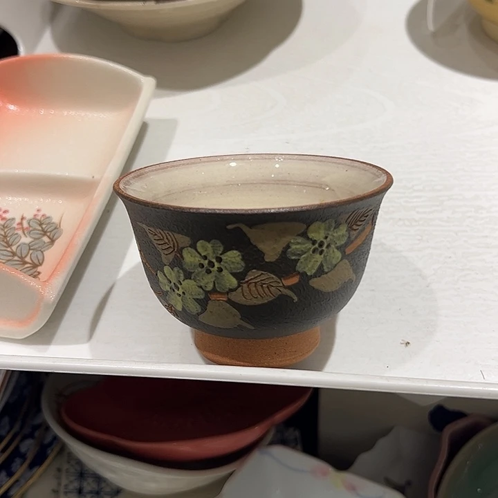 田***生瓷手绘墨绿小高足杯子一个