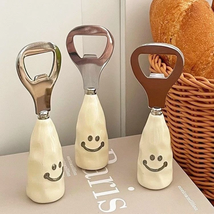 可爱笑脸啤酒开瓶器塑料柄仿陶瓷柄可站立酒瓶起子不锈钢开盖J1