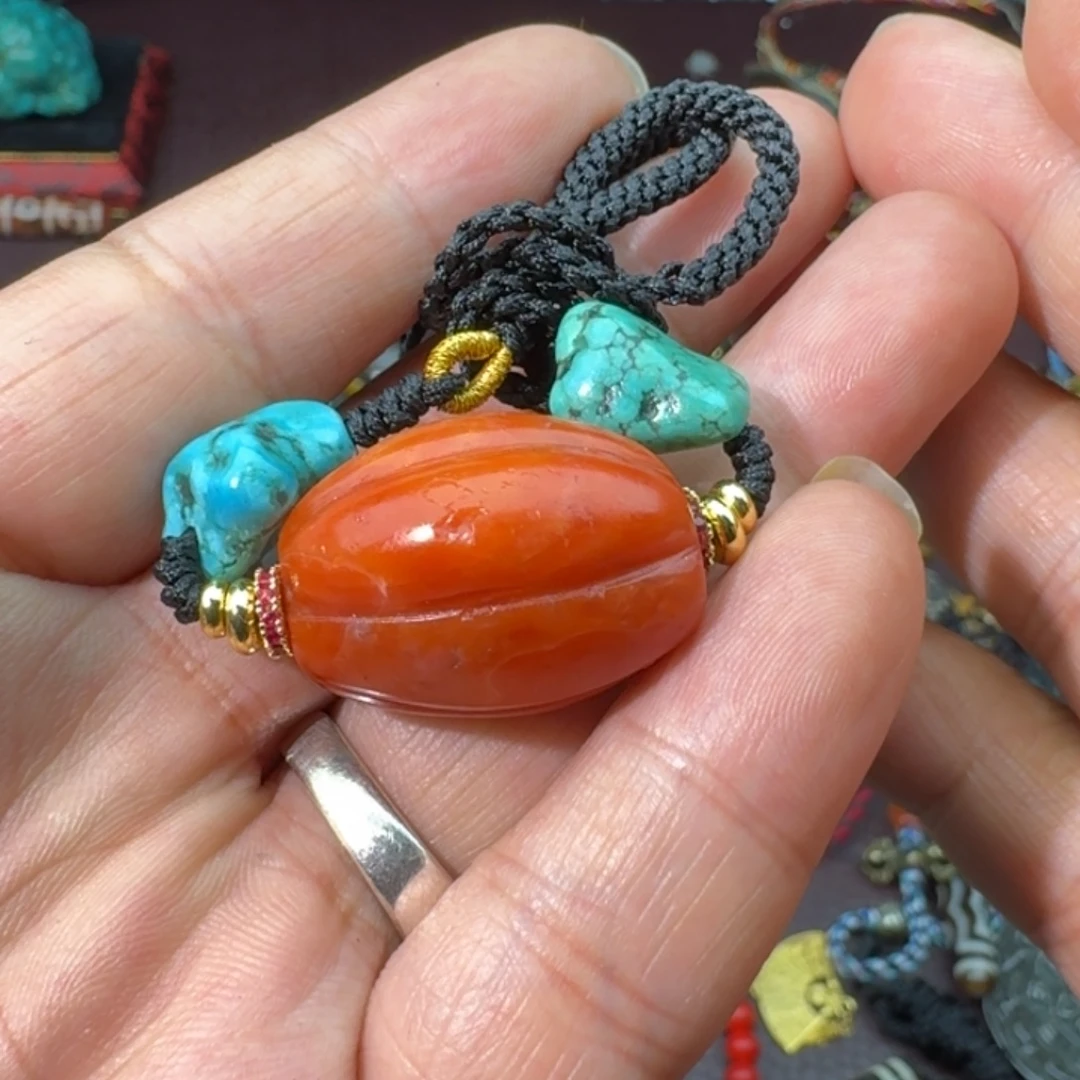 南红玛瑙未镶嵌颈饰