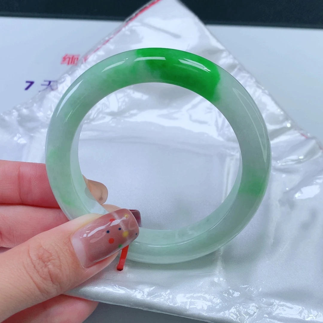 未镶嵌手镯翡翠812