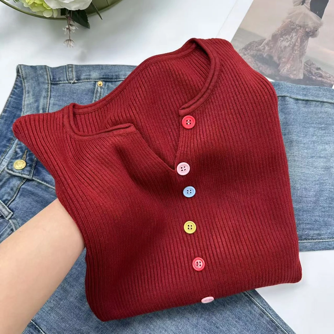 飞飞家 冬款洋气新年红显白剪刀领彩虹扣针织衫Y6074红