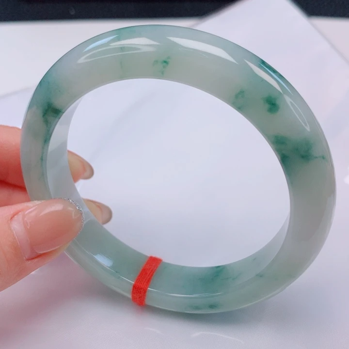 翡翠未镶嵌手镯61圈口