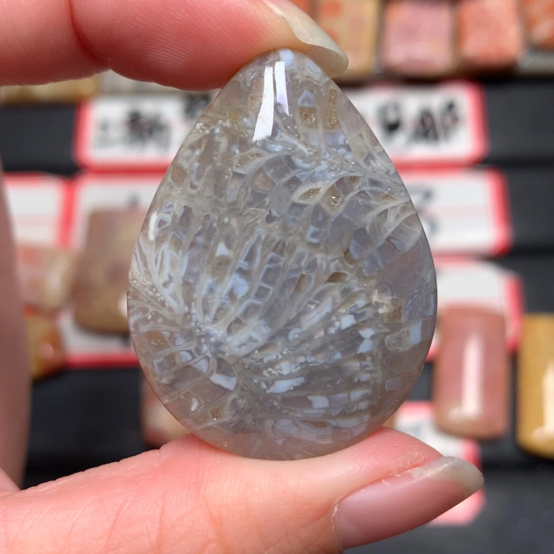 【闪购商品】未镶嵌颈饰硅化玉堇***y