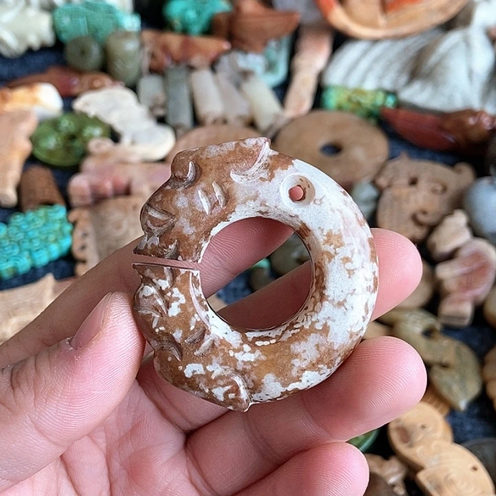 和田玉未镶嵌颈饰105