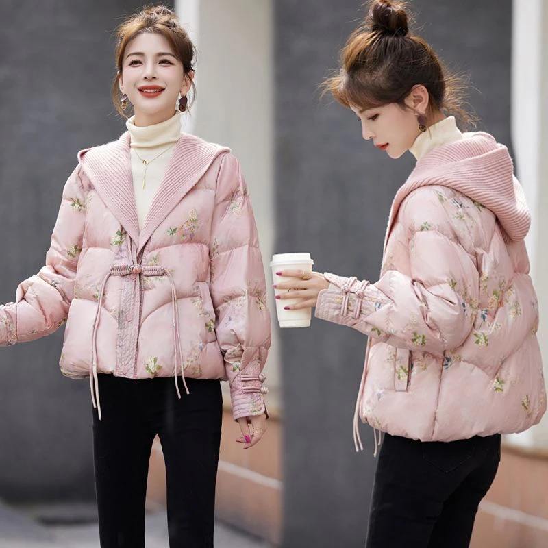 新中式国风服女短款2025冬季新款复古盘扣碎花白鸭绒保暖外套