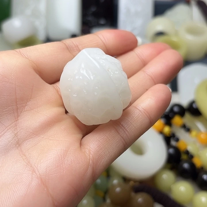 和田玉（糖玉）未镶嵌车挂