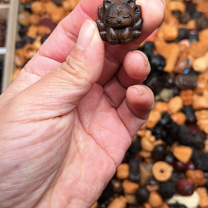 大叶紫檀（黑酸枝木类）晨*